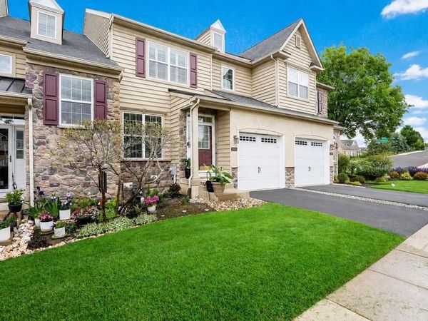 3284 WATERSTONE COURT , FURLONG, PA 18925