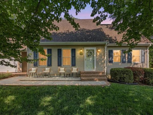 112 VALLEY COURT , SHEPHERDSTOWN, WV 25443