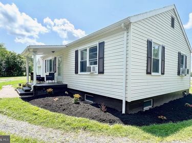 123 FIREHOUSE ROAD, BREEZEWOOD, PA 15533