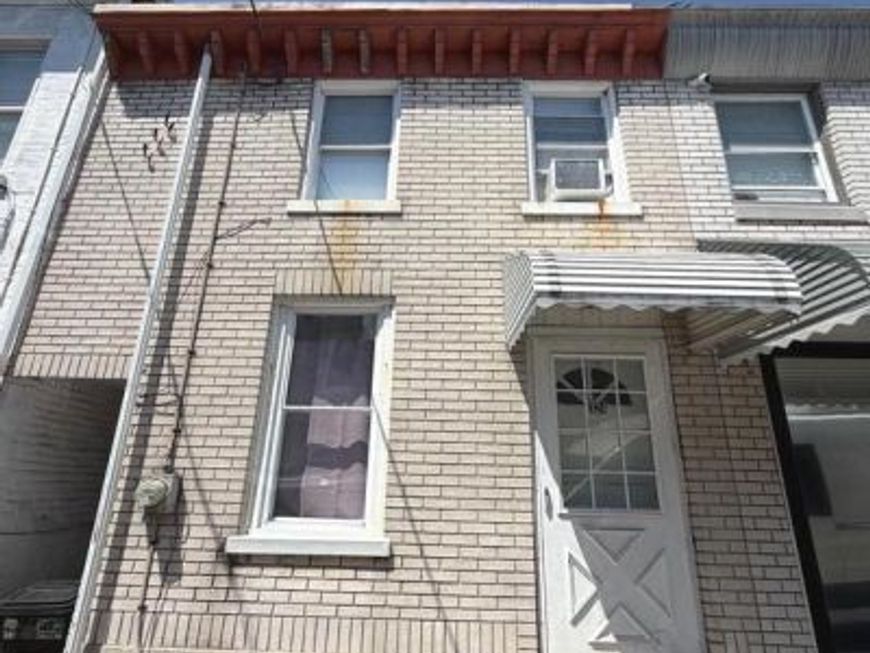 324 Spring Garden Street, Reading, PA 19602 Main Photo