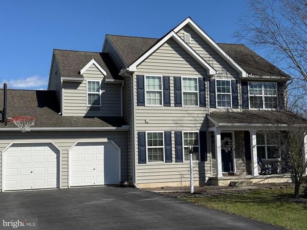 1805 BOXWOOD COVE , PALMYRA, PA 17078