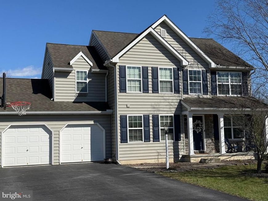 1805 Boxwood Cove , Palmyra, PA 17078 Main Photo