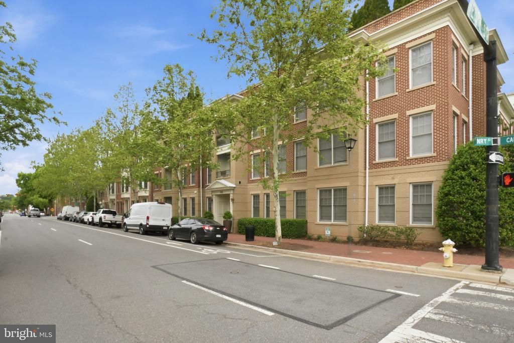 1115 Cameron Street, Unit 314, Alexandria, VA 22314 Main Photo