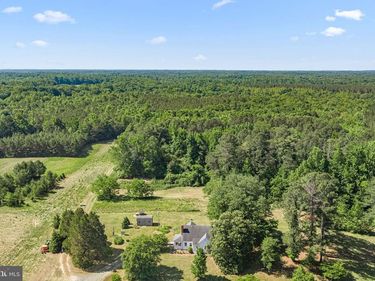 10740 KINGS HIGHWAY, MONTROSS, VA 22520