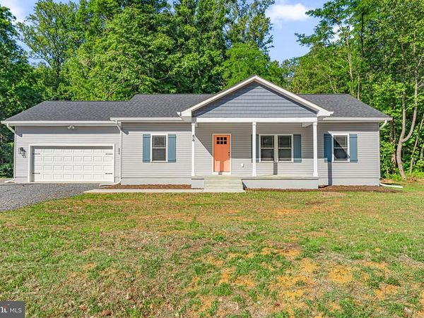 54 BAY POINTE DRIVE , MONTROSS, VA 22520