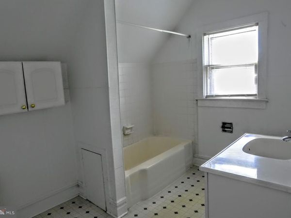 201 DELAWARE AVE , Unit 4, BRIDGEVILLE, DE 19933