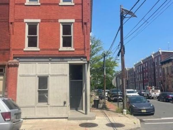 102 N STOCKTON STREET, TRENTON, NJ 08618