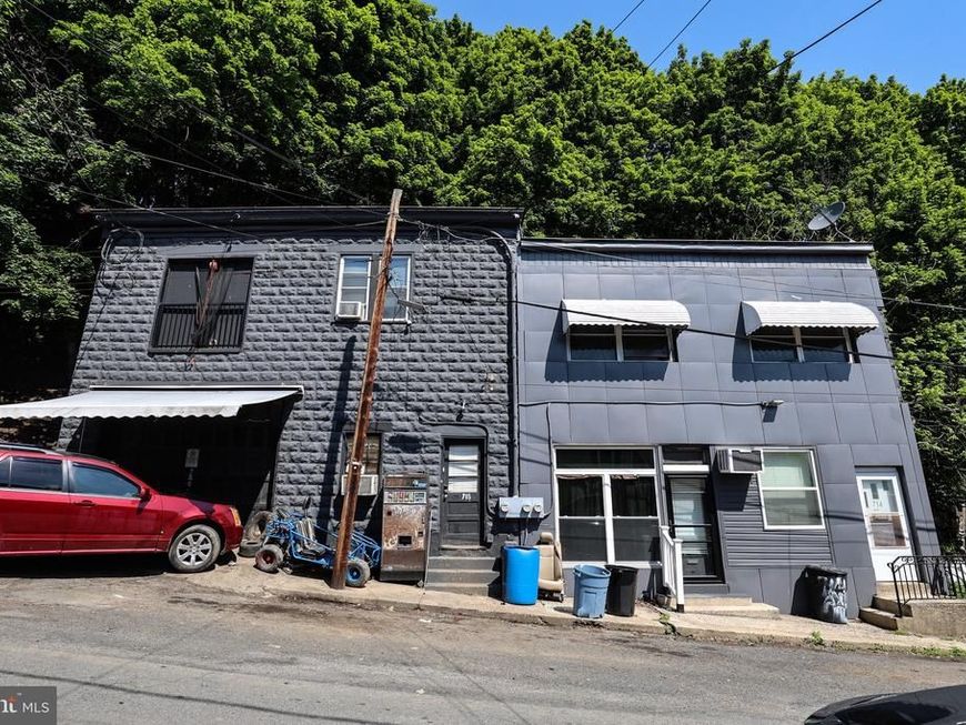 720 W Arch Street, Pottsville, PA 17901 Main Photo