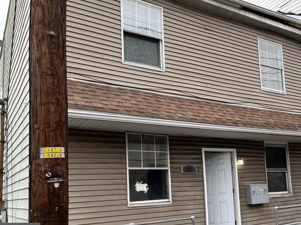 225 W CENTRE STREET, SHENANDOAH, PA 17976