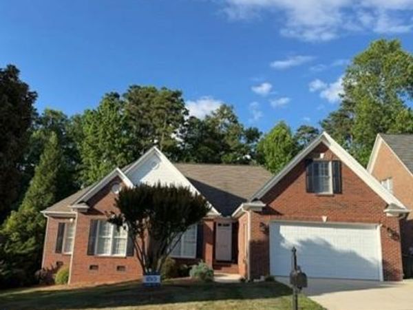 3702 Regents Park Lane, Greensboro, NC 27455