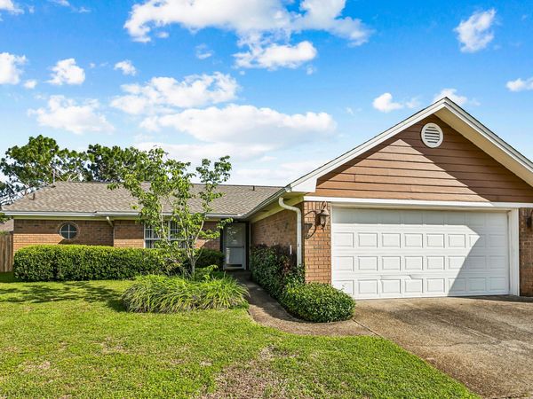 2201 Wedgewood Court, Navarre, FL 32566