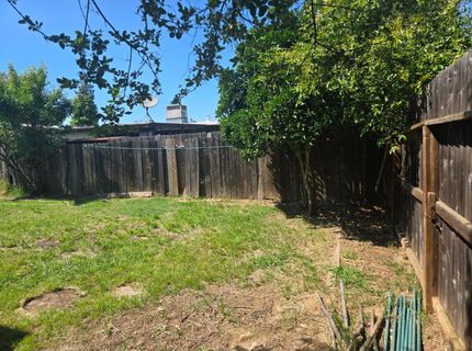 5309 56th St, Sacramento, CA 95820 Photo