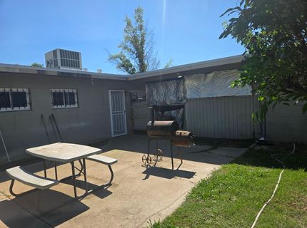 5309 56th St, Sacramento, CA 95820 Photo