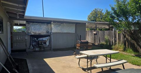 5309 56th St, Sacramento, CA 95820 Photo
