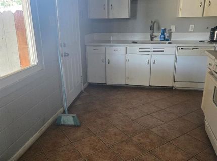5309 56th St, Sacramento, CA 95820 Photo