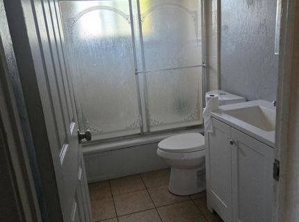 5309 56th St, Sacramento, CA 95820 Photo