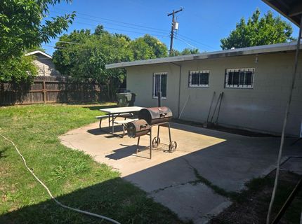 5309 56th St, Sacramento, CA 95820 Photo