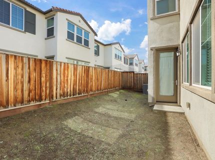 98 E Calder Dr, Mountain House, CA 95391 Photo