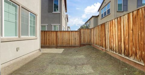 98 E Calder Dr, Mountain House, CA 95391 Photo