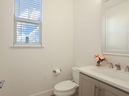 98 E Calder Dr, Mountain House, CA 95391 Photo