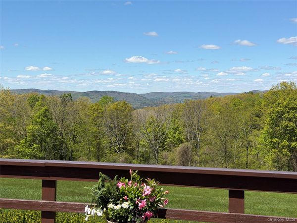 523 Breezy Hill Road , Hillsdale, NY 12529