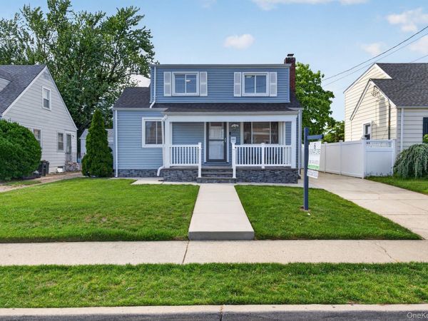 22 Kenneth Avenue, North Bellmore, NY 11710