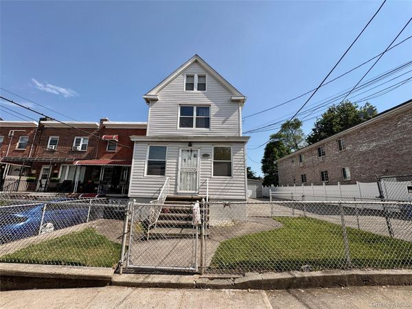 2910 Baisley Avenue , Bronx, NY 10461