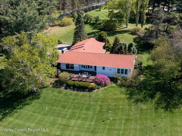 523 Breezy Hill Road, Hillsdale, NY 12529
