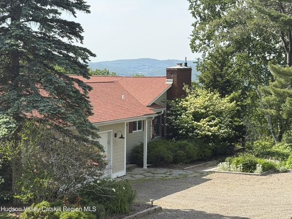 523 Breezy Hill Road, Hillsdale, NY 12529
