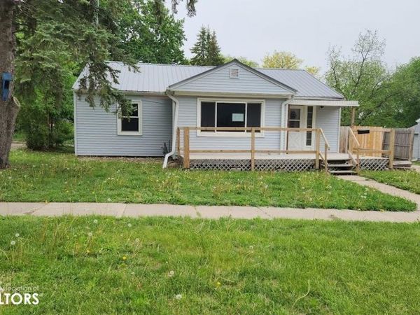 505 S 8th Street, Forest City, IA 50436