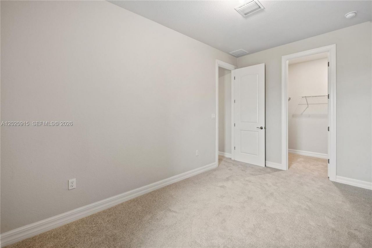 4488 E Appleton Cir E, Oakland Park, FL 33309 Photo