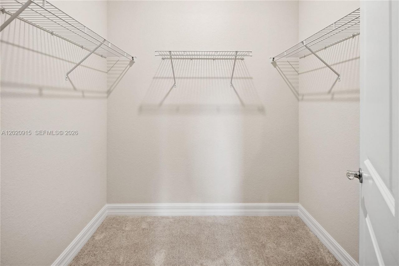 4488 E Appleton Cir E, Oakland Park, FL 33309 Photo