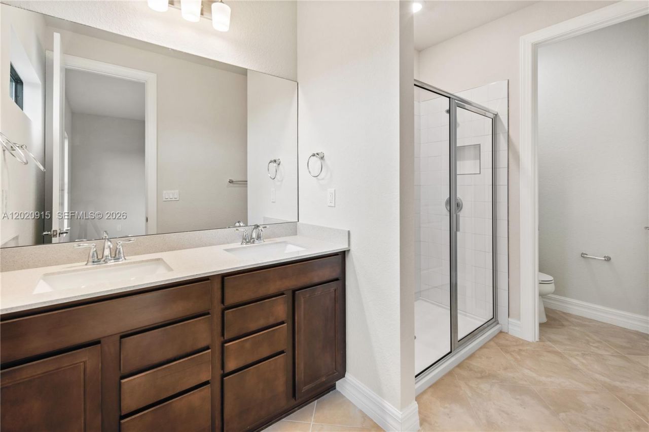4488 E Appleton Cir E, Oakland Park, FL 33309 Photo