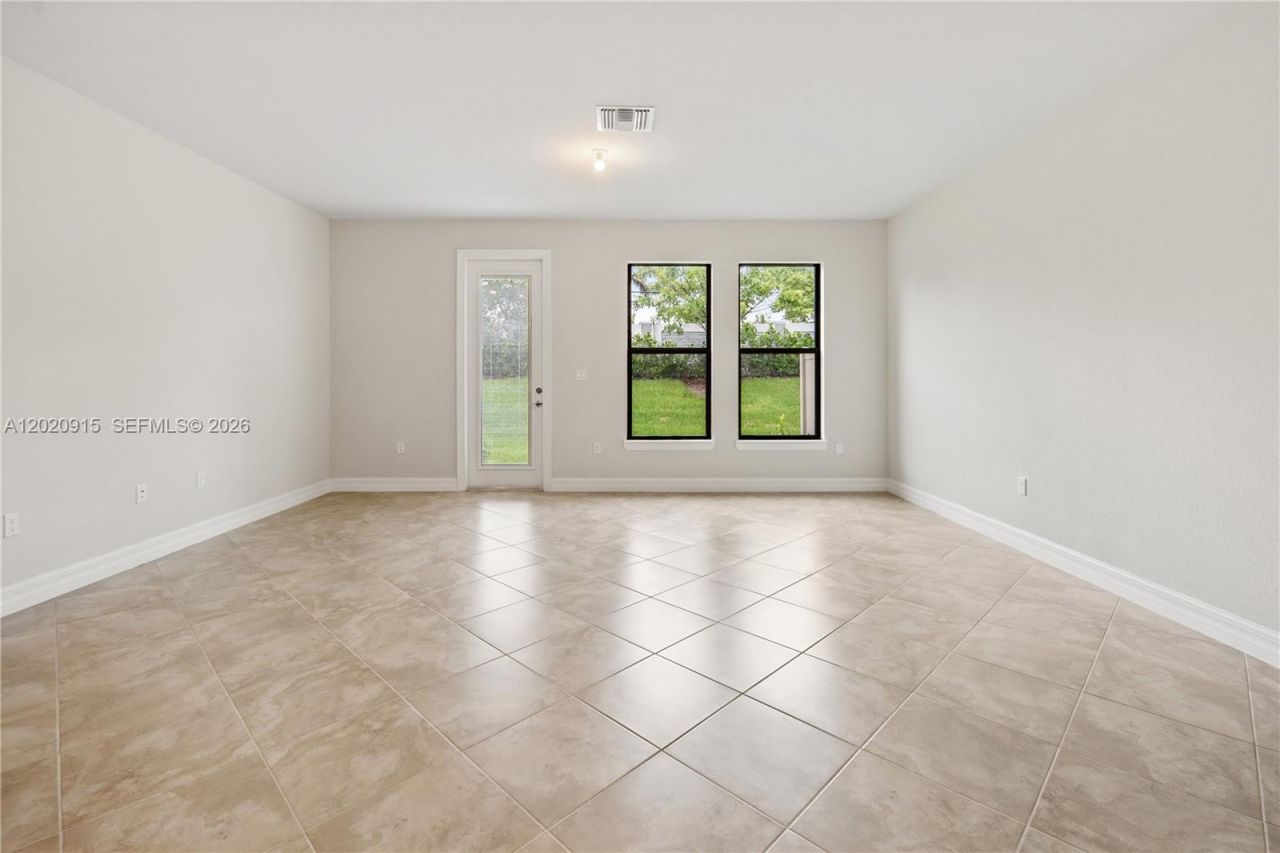 4488 E Appleton Cir E, Oakland Park, FL 33309 Photo