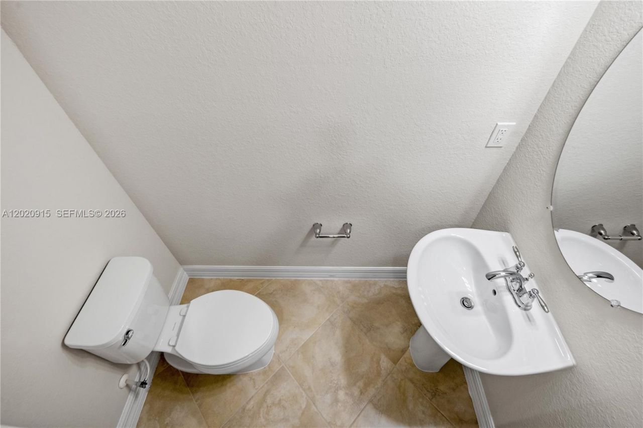 4488 E Appleton Cir E, Oakland Park, FL 33309 Photo