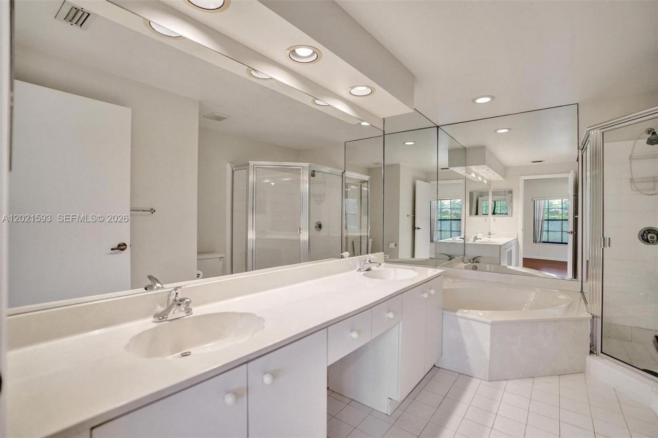 15825 SW 3rd Ct , Unit 103, Pembroke Pines, FL 33027 Photo