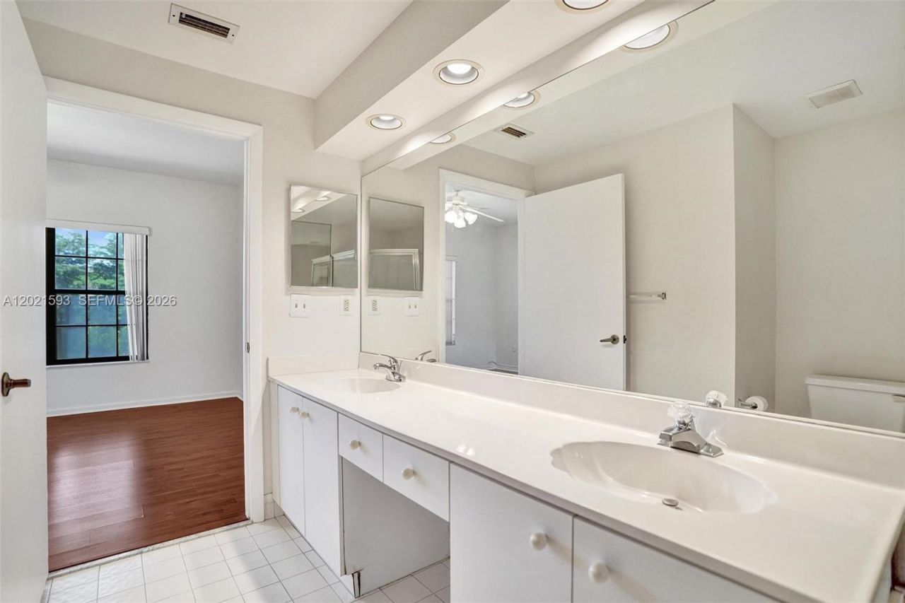 15825 SW 3rd Ct , Unit 103, Pembroke Pines, FL 33027 Photo