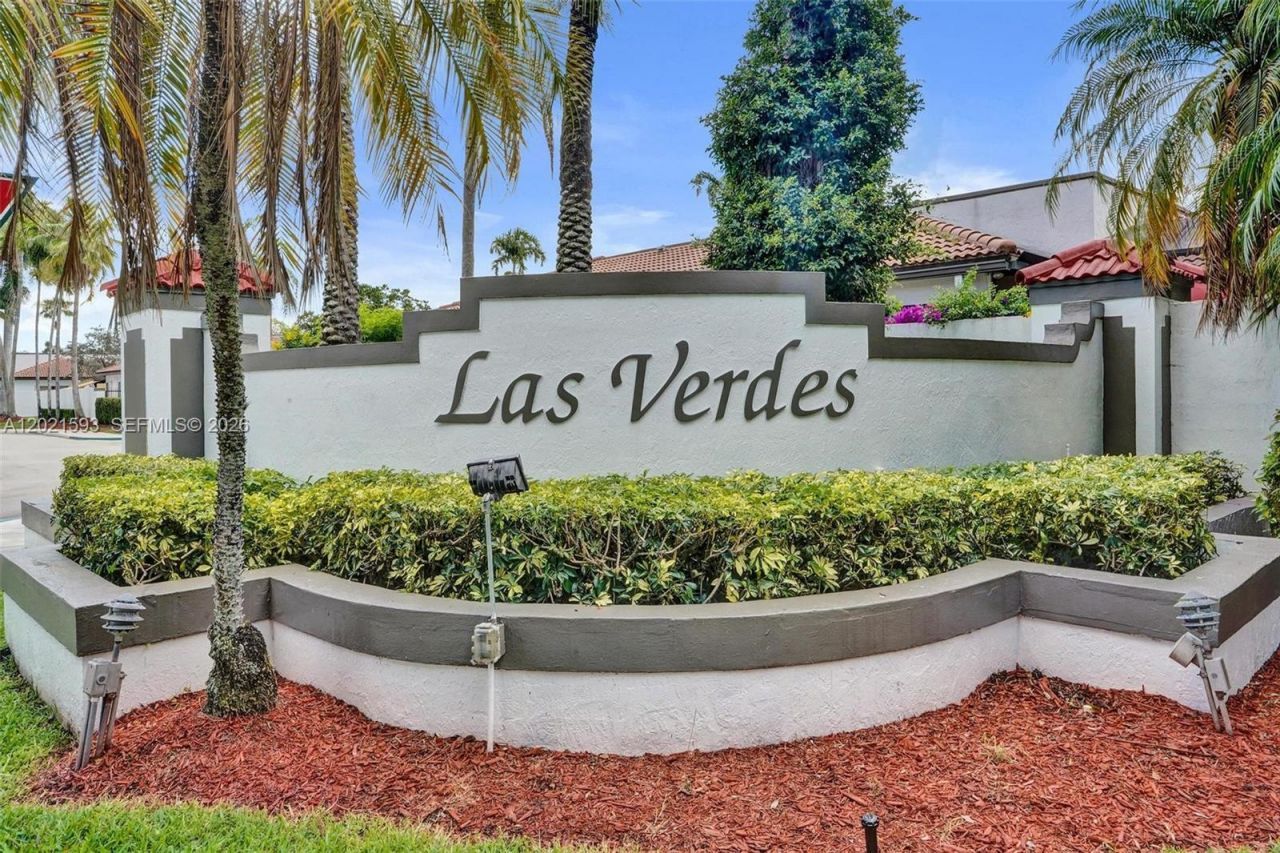 15825 SW 3rd Ct , Unit 103, Pembroke Pines, FL 33027 Photo
