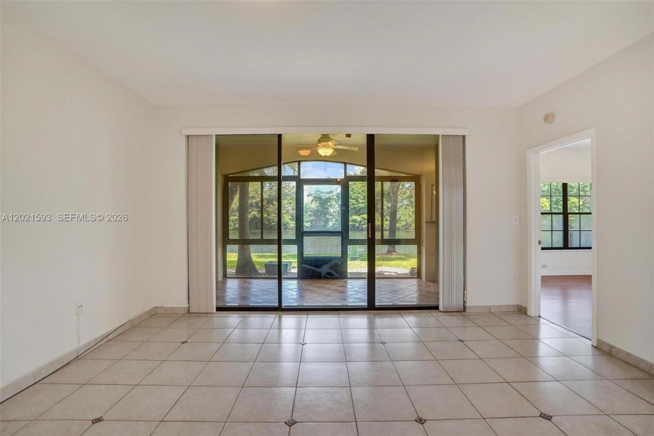 15825 SW 3rd Ct , Unit 103, Pembroke Pines, FL 33027 Photo
