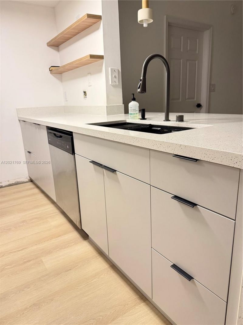 275 NE 18th St , Unit 910, Miami, FL 33132 Photo