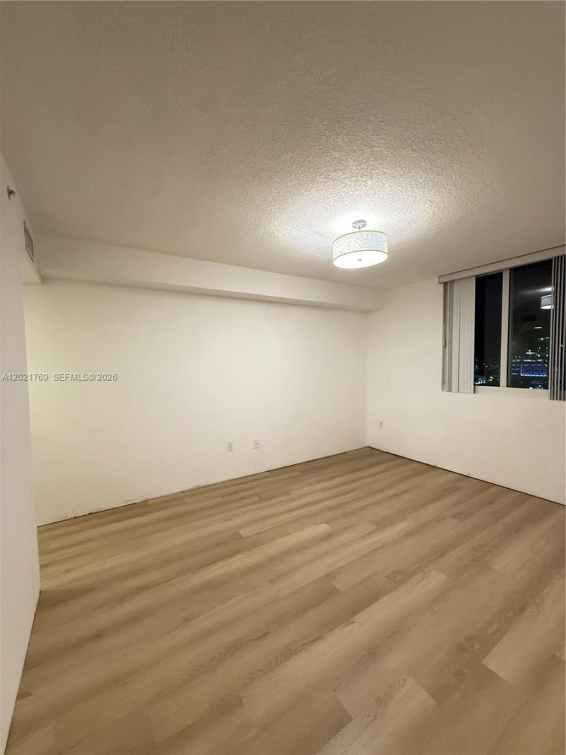 275 NE 18th St , Unit 910, Miami, FL 33132 Photo