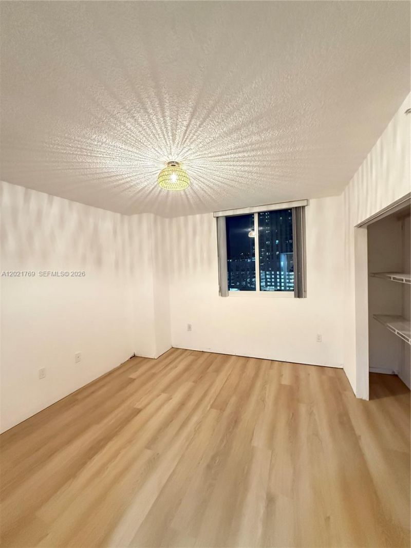 275 NE 18th St , Unit 910, Miami, FL 33132 Photo
