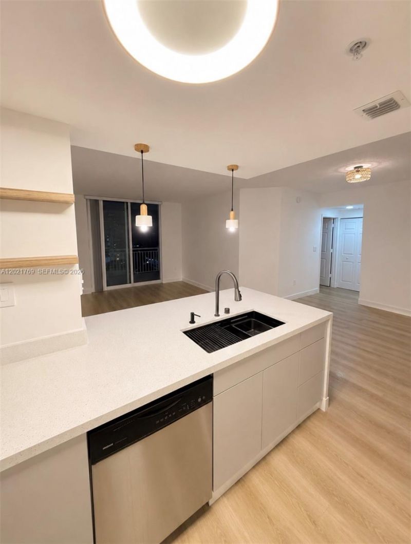 275 NE 18th St , Unit 910, Miami, FL 33132 Photo