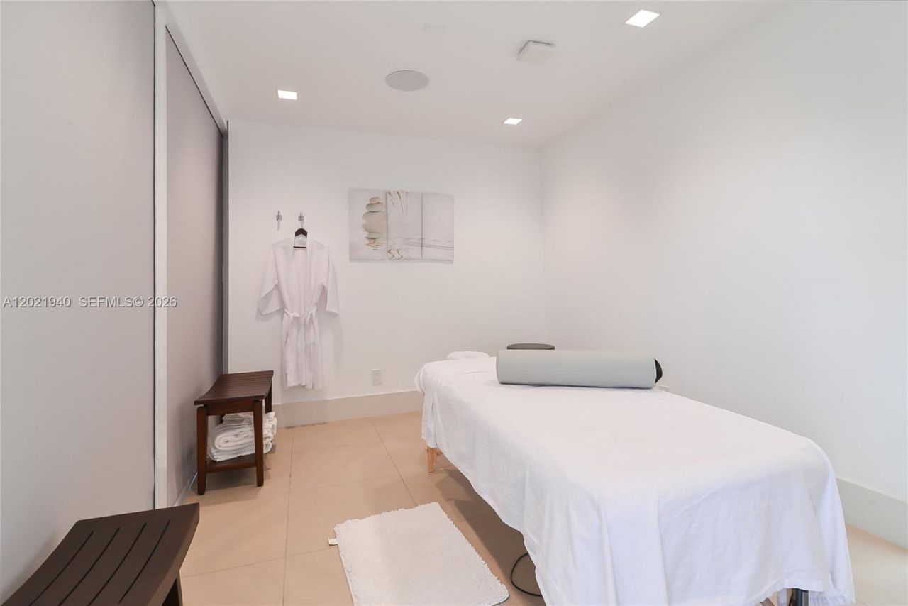 2200 S Ocean Ln , Unit 1405, Fort Lauderdale, FL 33316 Photo