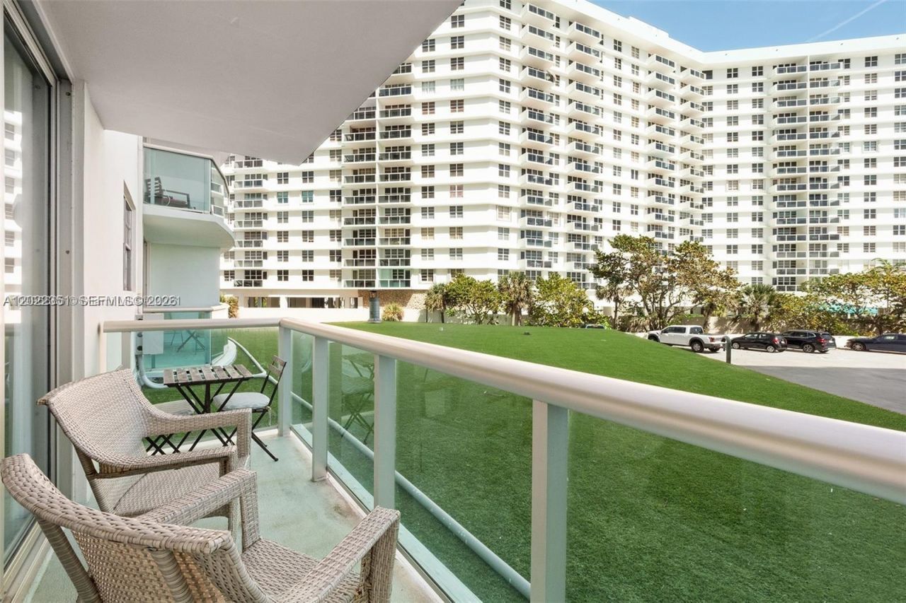 3801 S Ocean Dr , Unit 2Z, Hollywood, FL 33019 Photo