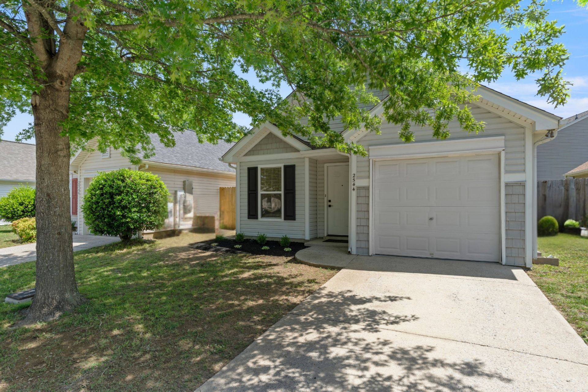 2544 Sonar St, Nashville, TN 37214 Main Photo