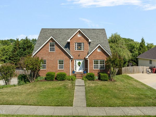 204 Lee Carter Drive, Johnson City, TN 37601