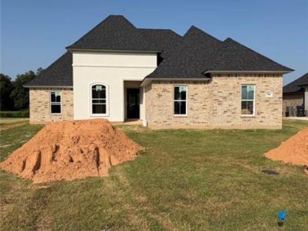 916 Chisolm Trail, Bossier City, LA 71111