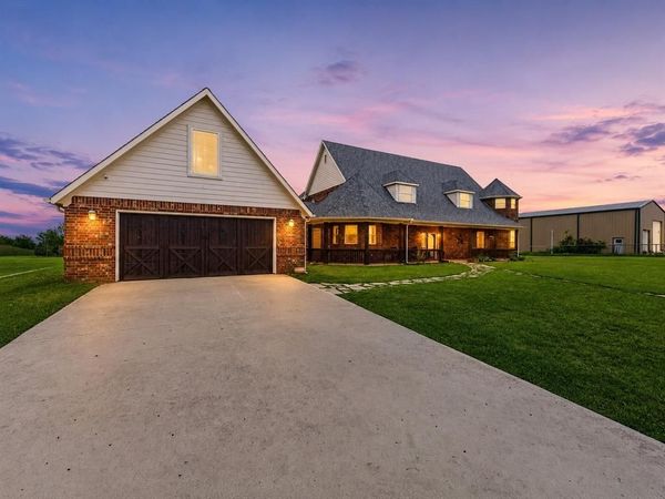 250 Newfield Lane, Springtown, TX 76082