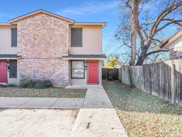 3301 Aurora Street, Unit D, Haltom City, TX 76117